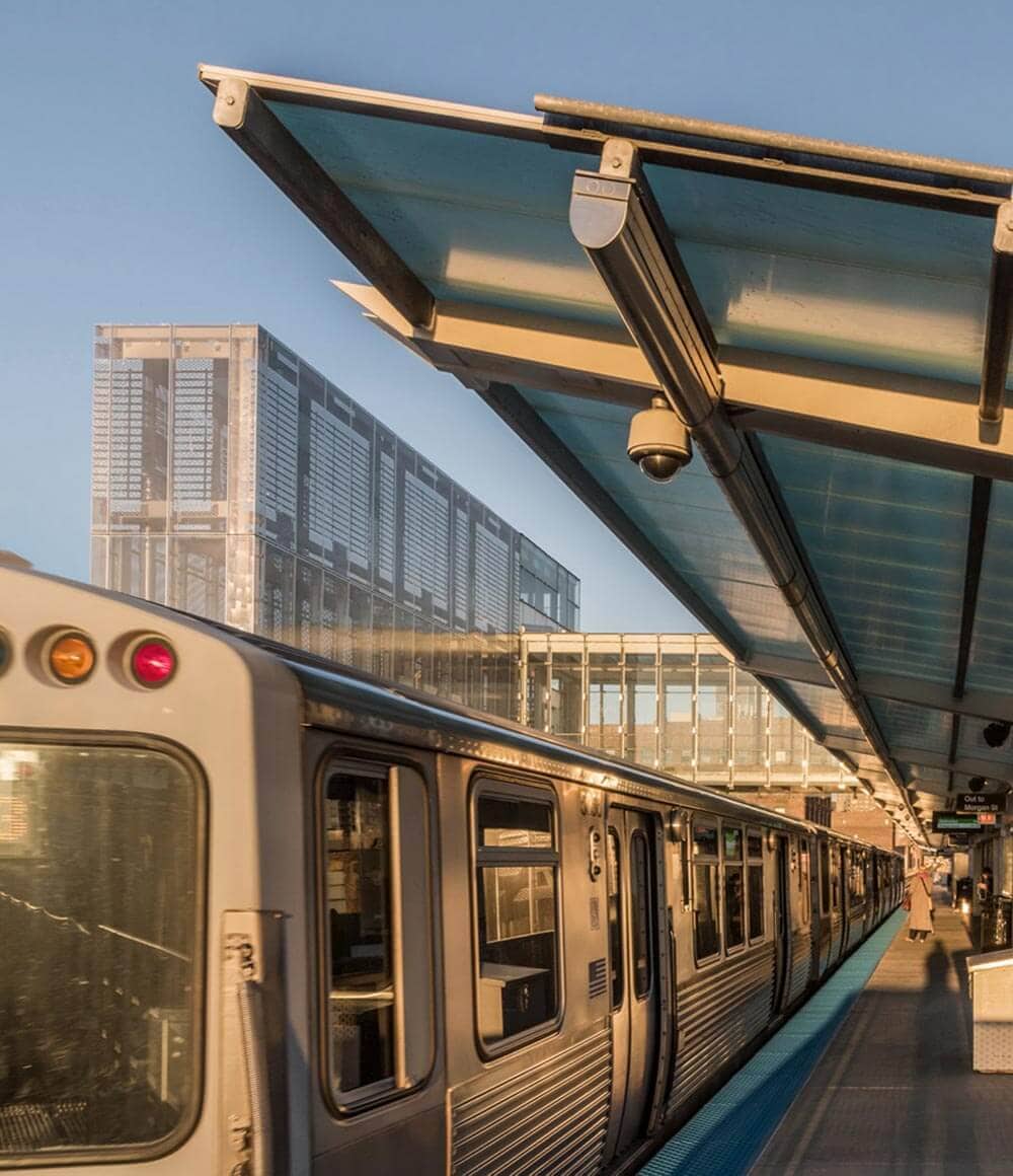 Photo of an L train at Fulton Market